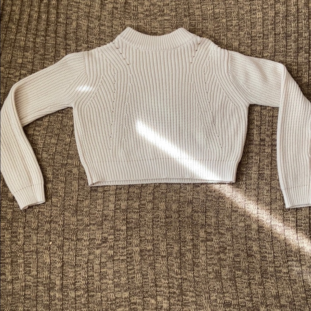 Sweater crop top